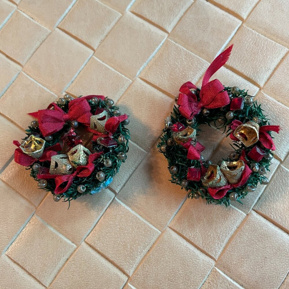 Miniature Dollhouse 2 Handmade Christmas Wreaths Wreaths with Bows & Bells